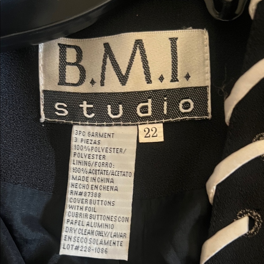 Women's Black Blazer with White Detailing - Picture 3 of 6